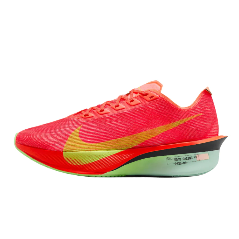 Nike Vaporfly 4 Men Road Racing Shoes view 2