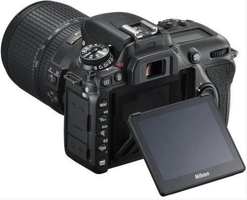 Nikon D3200 DSLR thumbnail 2