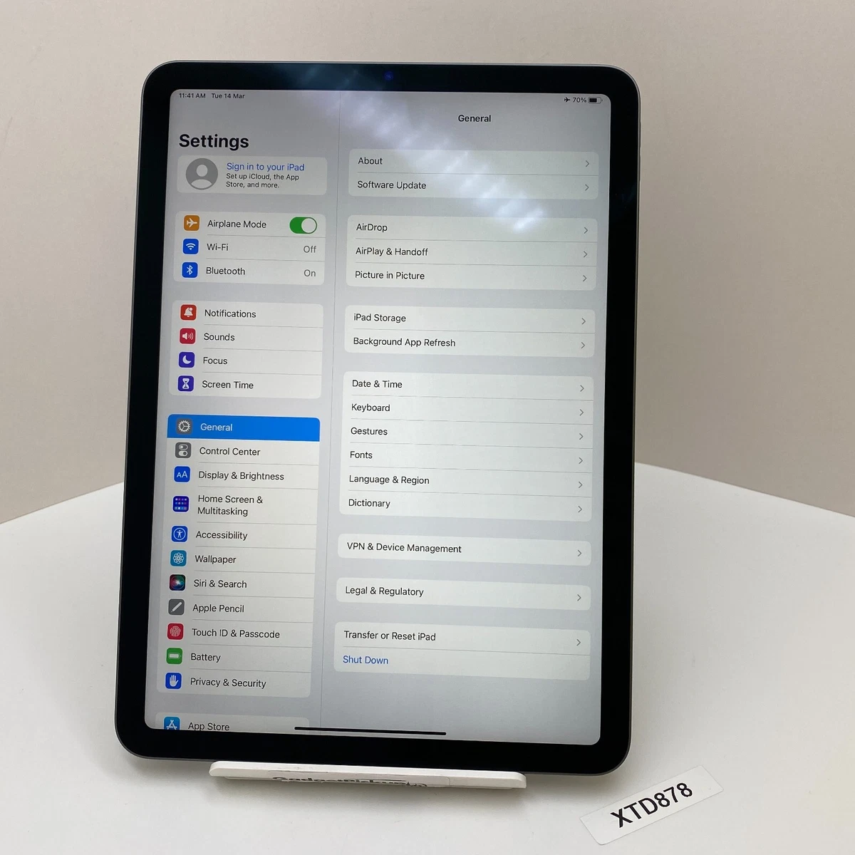 Ipad air 5th Gen m1  thumbnail 2